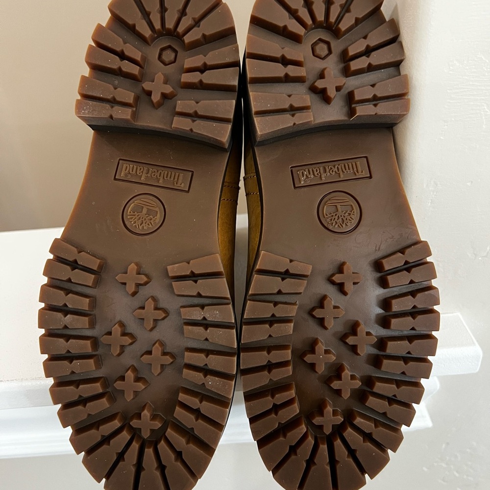 NWOB Timberland Women's Chelsea Boot - Picture 7 of 7